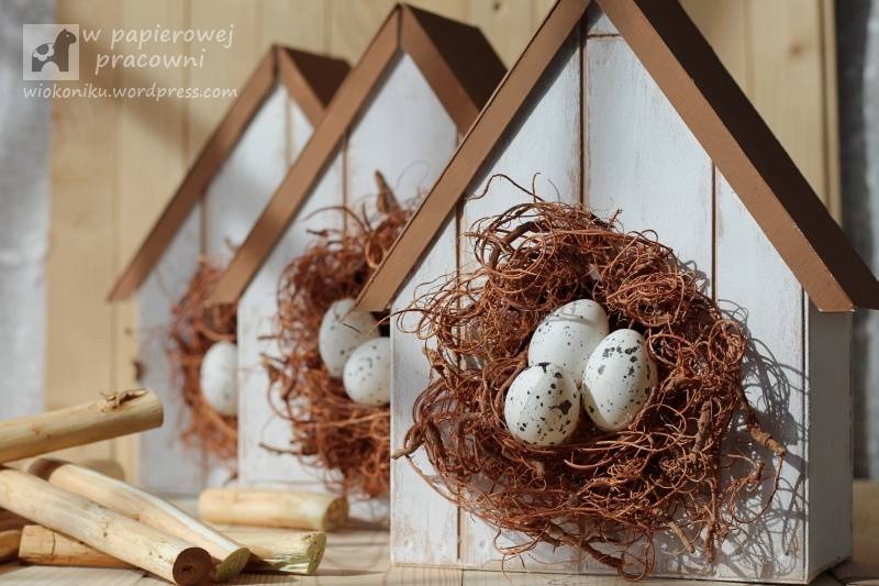 Wielkanocna dekoracja domki dla ptaków z beermaty